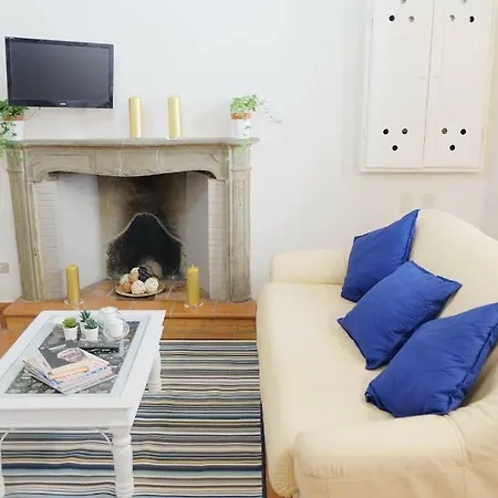 La Casa Di Betta Apartament *